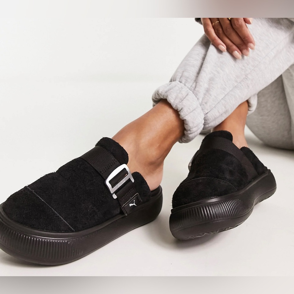 PUMA Suede Maya mule sandals in black
Steel buckles Slides NWOT